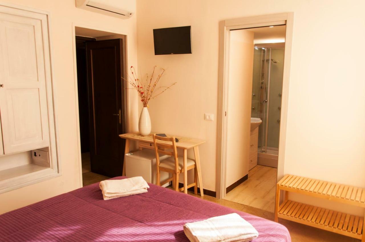 Rooms Palazzo Paladini Lecce Exterior photo